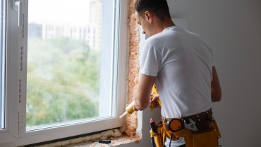 how to prevent cracks from forming in your windowpanes
